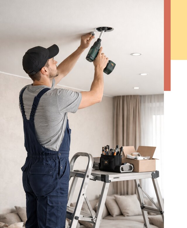 Установка и монтаж точечных светильников в натяжной потолок в Балтийске от 1835 руб. | ОТДЕЛОЧНИК-Блт