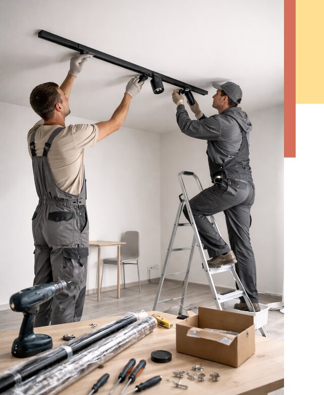 Установка трековых светильников в натяжной потолок в Балтийске от 4282 руб. | ОТДЕЛОЧНИК-Блт